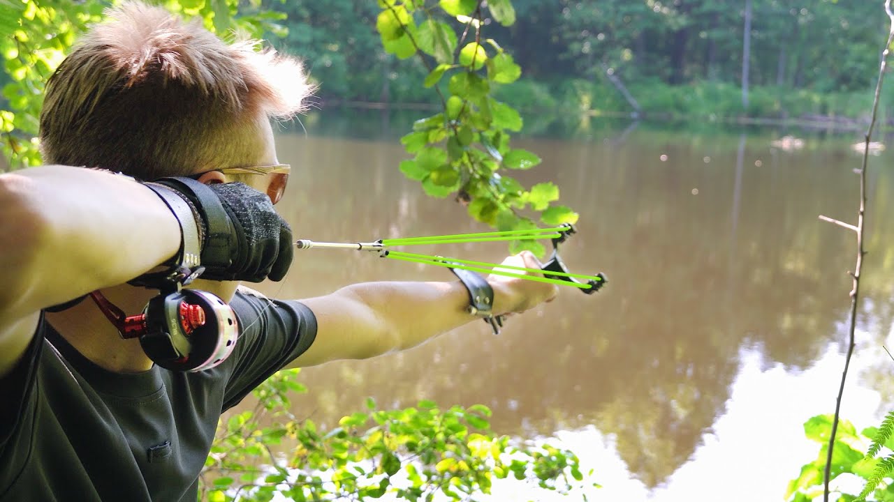 Рыбалка с рогаткой